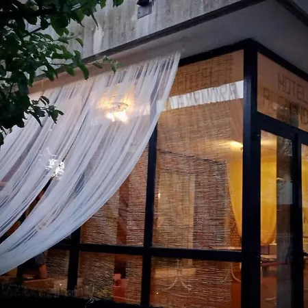 Gasthuis Room In Bb - Hotel Villa Alexandra 30 Meters From The Sea