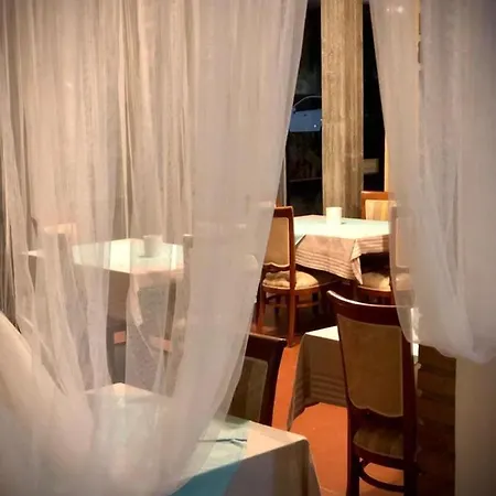 Room In Bb - Hotel Villa Alexandra 30 Meters From The Sea Gasthuis
