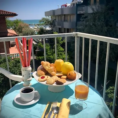 Gasthuis Room In Bb - Hotel Villa Alexandra 30 Meters From The Sea *